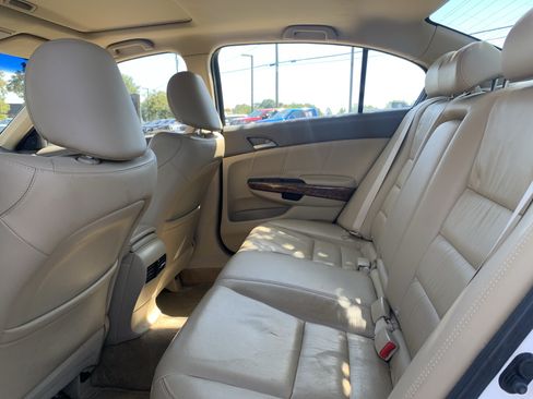Used 2010 Honda Accord EX-L image 32