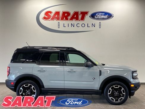 Used 2023 Ford Bronco Sport Outer Banks w/ Tech Package image 1