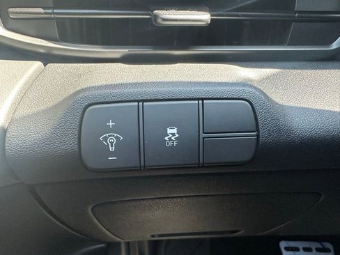 New 2026 Hyundai Elantra SEL Sport Premium FWD image 9