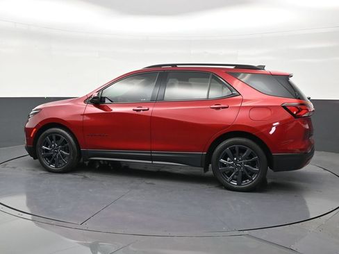 Used 2024 Chevrolet Equinox RS FWD image 2
