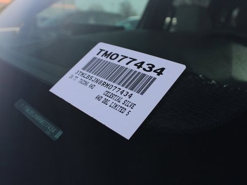 Used 2024 Toyota Tacoma Limited image 32