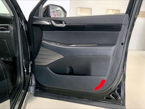 Used 2021 Hyundai Palisade Limited image 25