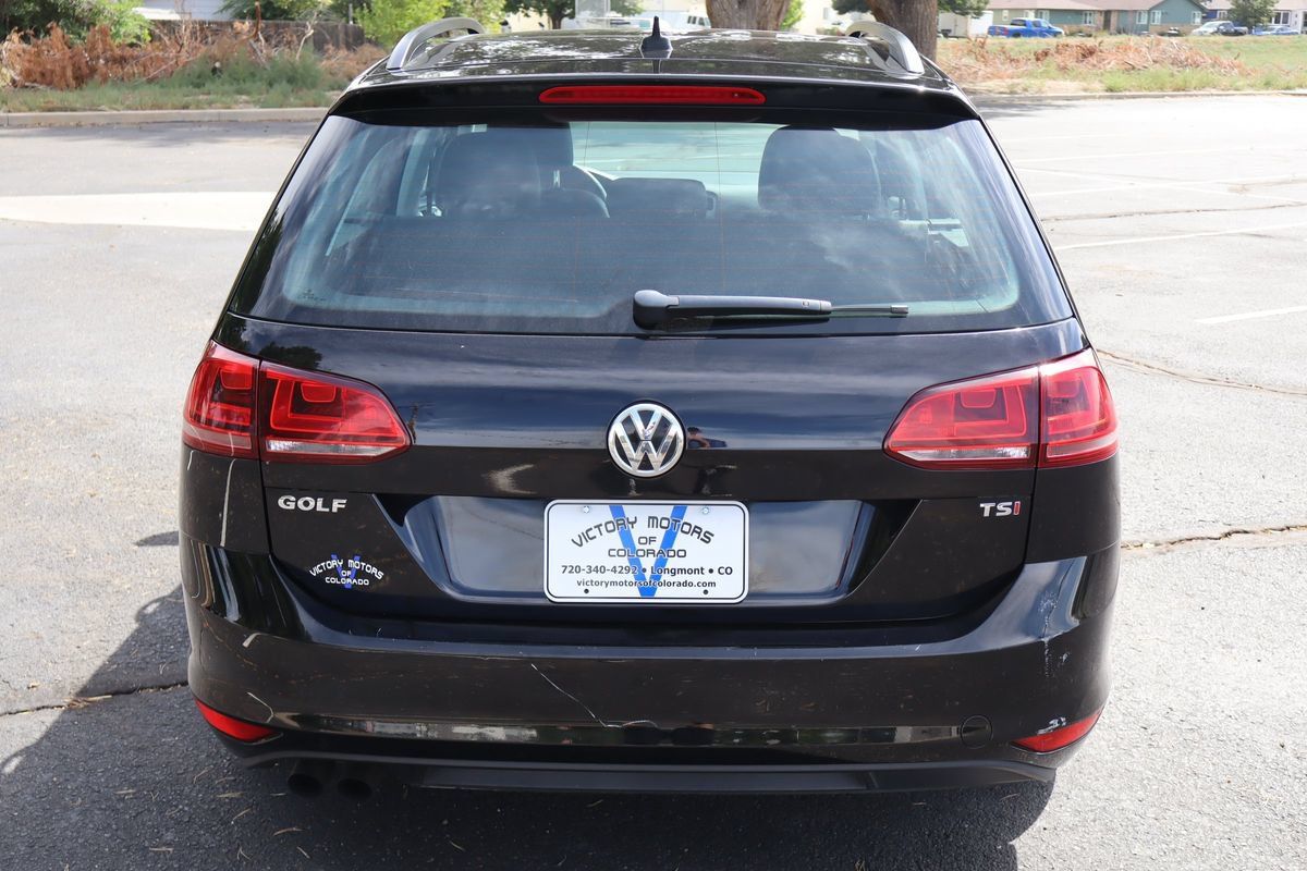 Used 2016 Volkswagen Golf Limited Edition FWD image 6