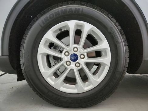 Used 2022 Ford Escape SE FWD image 32