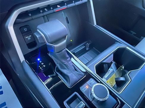 Used 2025 Toyota Tundra Limited image 28