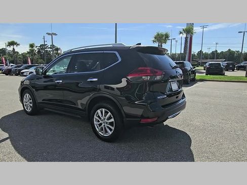 Used 2017 Nissan Rogue SV w/ SV Premium Package FWD image 29