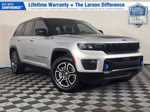 Used 2022 Jeep Grand Cherokee Trailhawk AWD/4WD image 1
