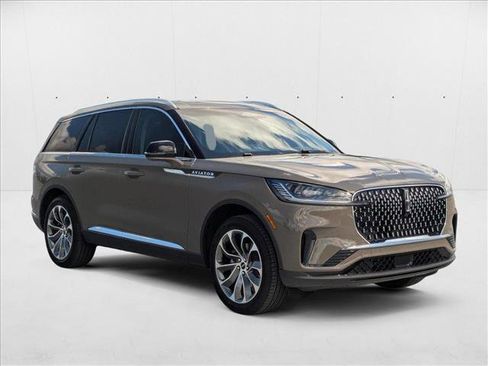 New 2025 Lincoln Aviator AWD w/ Equipment Group 101A image 5