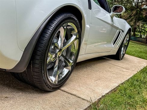 Used 2011 Chevrolet Corvette Grand Sport w/ Preferred Equipment Group RWD image 42