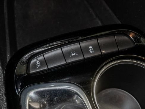 Used 2024 Buick Encore GX Sport Touring FWD image 21