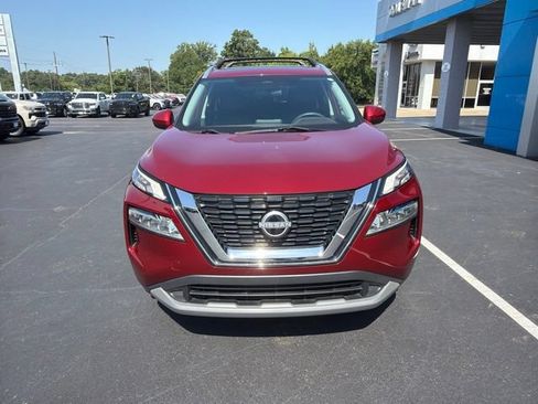 Used 2023 Nissan Rogue SV w/ SV Premium B Package FWD image 4