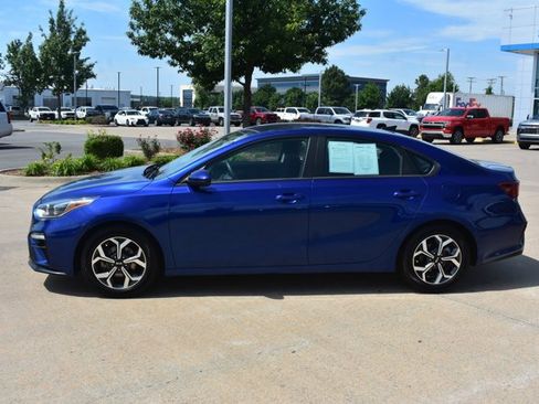 Used 2021 Kia Forte LXS FWD image 9