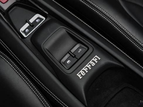 Used 2022 Ferrari F8 Tributo RWD image 75