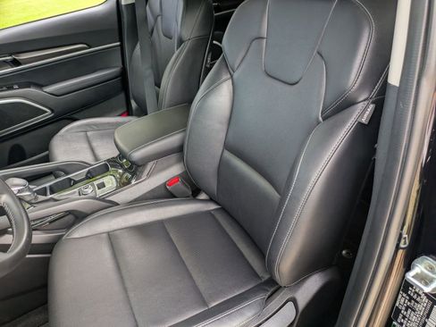 Used 2023 Kia Telluride LX image 14