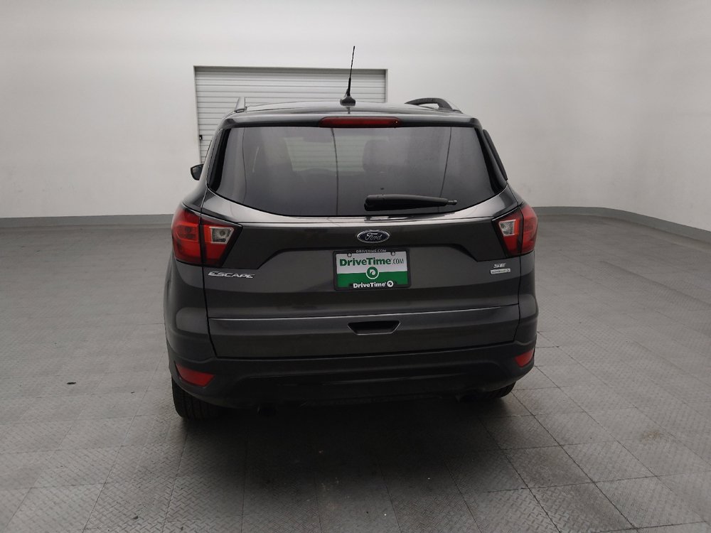 Used 2019 Ford Escape SE FWD image 6