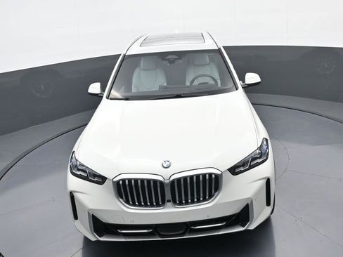 Used 2024 BMW X5 xDrive40i w/ Premium Package image 31