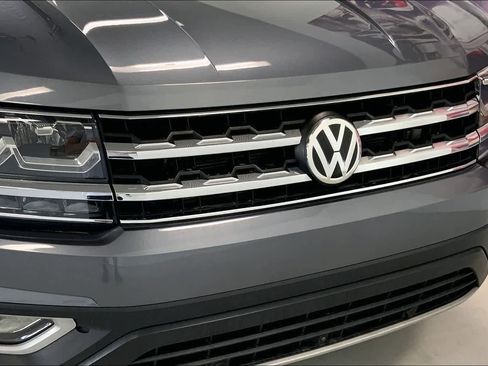 Used 2018 Volkswagen Atlas SEL Premium AWD/4WD image 30