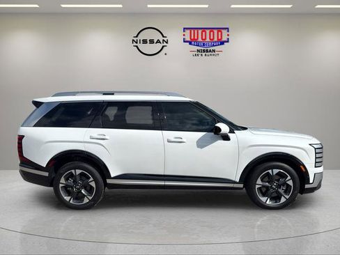 Used 2026 Hyundai Palisade Limited AWD/4WD image 2