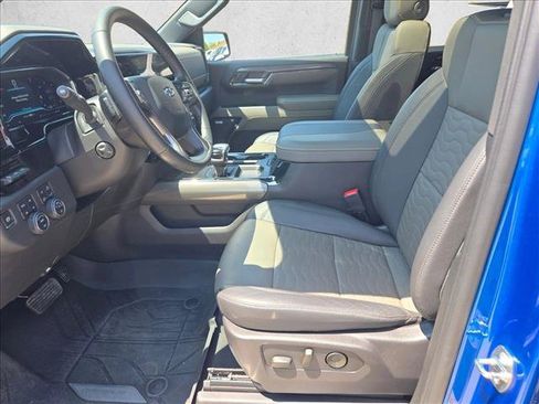 Used 2024 Chevrolet Silverado 1500 ZR2 w/ Technology Package AWD/4WD image 17