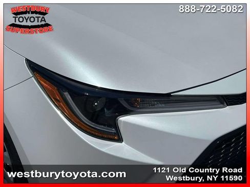 Used 2022 Toyota Corolla LE FWD image 12
