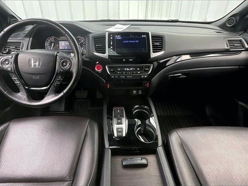 Used 2020 Honda Ridgeline Black Edition image 15