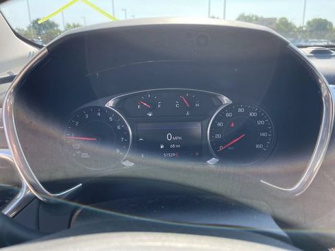 Used 2020 Chevrolet Equinox Premier AWD/4WD image 2