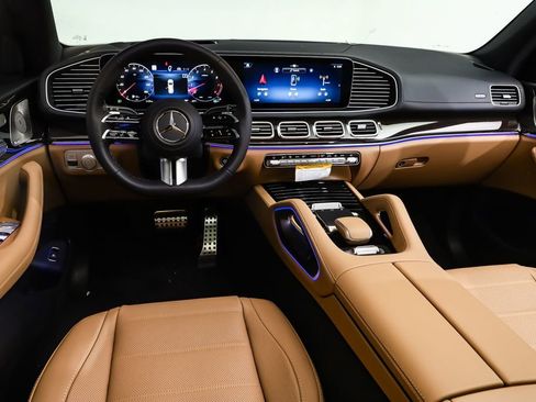 New 2026 Mercedes-Benz GLS 450 4MATIC image 6