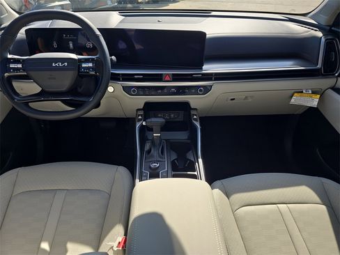 New 2026 Kia Sorento S image 14
