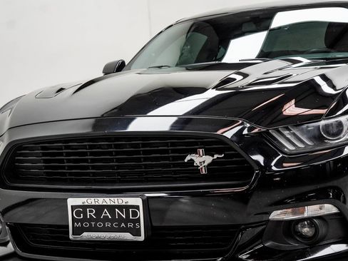 Used 2017 Ford Mustang GT Premium image 2