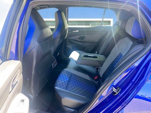 Certified 2025 Volkswagen Golf w/ Euro Style Package AWD/4WD image 21