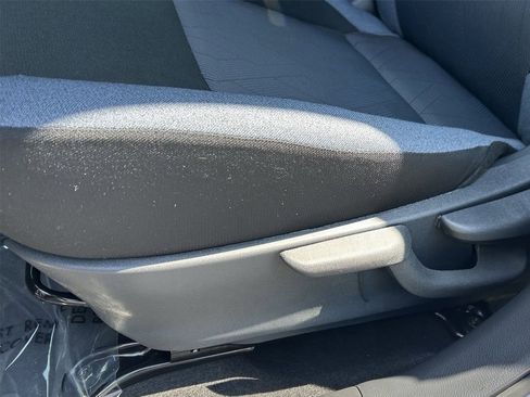 New 2025 Nissan Versa SV image 19