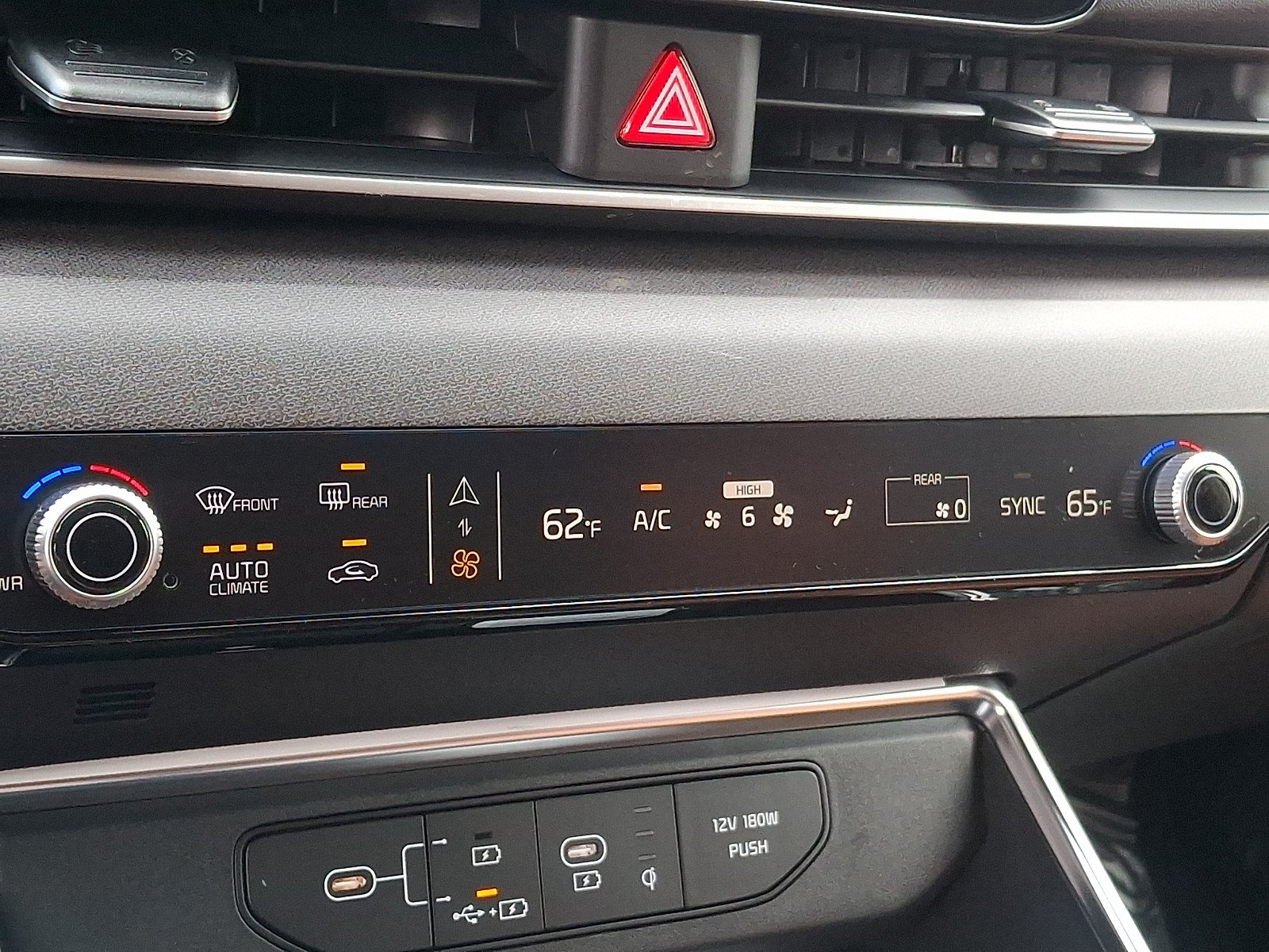 New 2026 Kia Carnival EX FWD image 8
