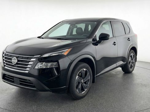 Used 2025 Nissan Rogue SV FWD image 3