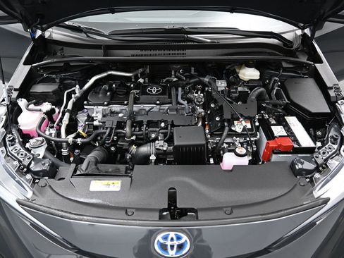 Certified 2025 Toyota Corolla SE image 34