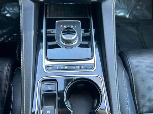 Used 2017 Jaguar F-PACE S image 30