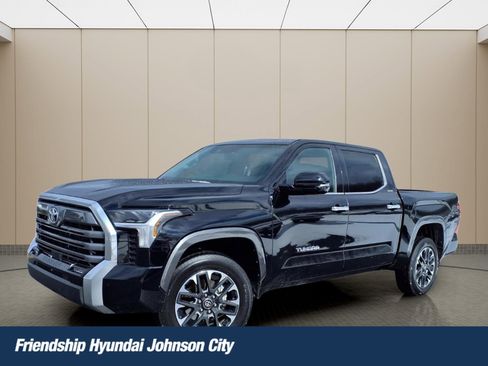 Used 2025 Toyota Tundra Limited AWD/4WD image 1