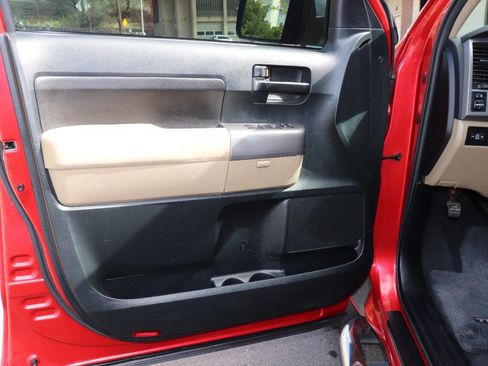 Used 2012 Toyota Tundra 2WD Double Cab image 16