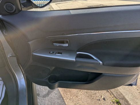 Used 2021 Mitsubishi Outlander Sport SE image 35