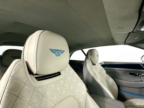 Certified 2021 Bentley Continental GT V8 AWD/4WD image 23