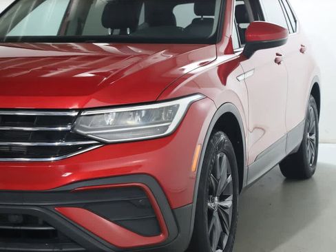 Certified 2023 Volkswagen Tiguan SE AWD/4WD image 4