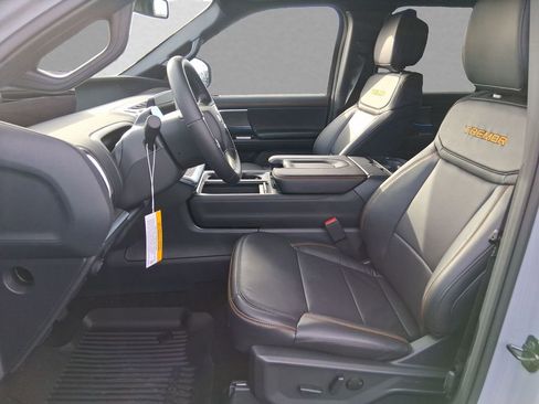 New 2026 Ford Expedition Tremor image 9