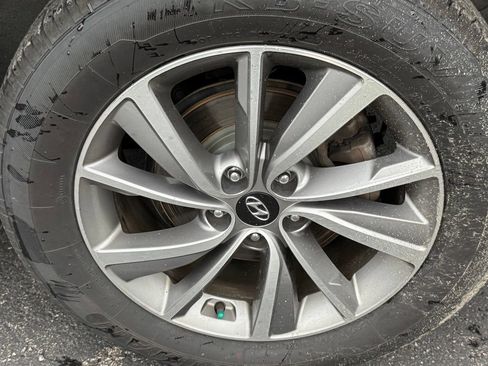 Used 2020 Hyundai Santa Fe SEL w/ Convenience Package AWD/4WD image 24