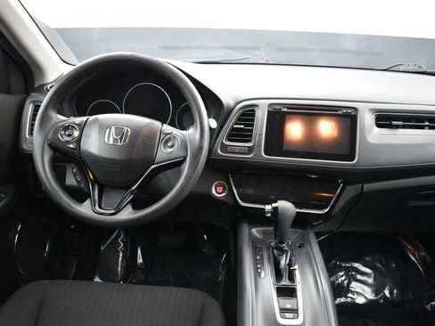 Used 2017 Honda HR-V EX image 14