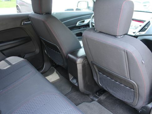 Used 2010 GMC Terrain SLE FWD image 26