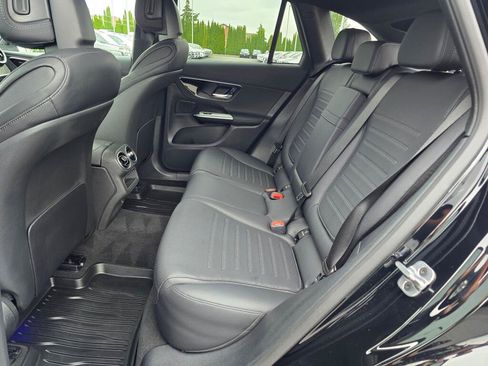 Used 2026 Mercedes-Benz GLC 300 4MATIC image 18