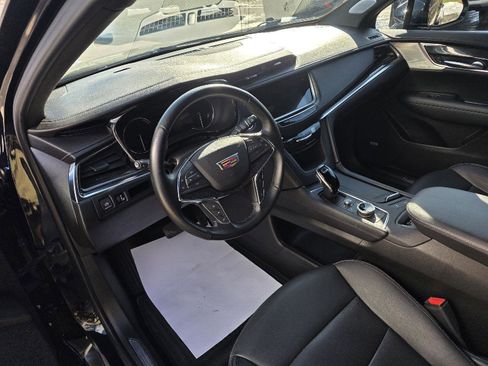 Used 2021 Cadillac XT5 Premium Luxury image 11