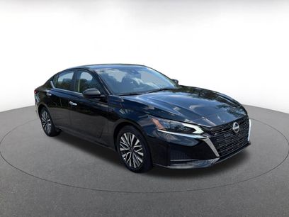 Used 2025 Nissan Altima 2.5 SV