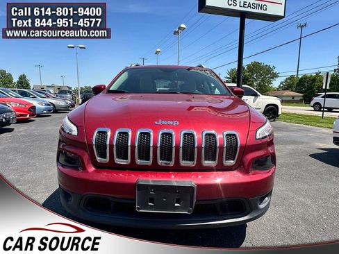 Used 2017 Jeep Cherokee Latitude w/ Safety/Convenience Group AWD/4WD image 9