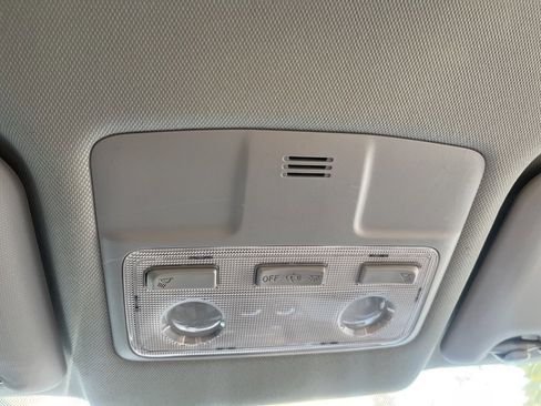 Used 2015 Toyota RAV4 LE image 25