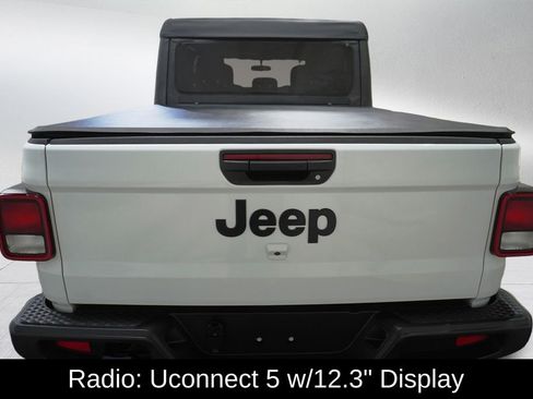 Used 2025 Jeep Gladiator Sport AWD/4WD image 4